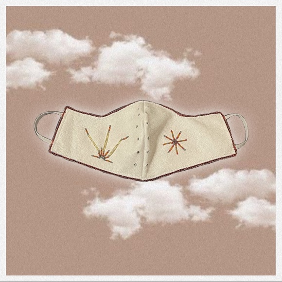 ♥︎ Handmade Beaded Face Mask ♥︎ - Picture 1 of 3